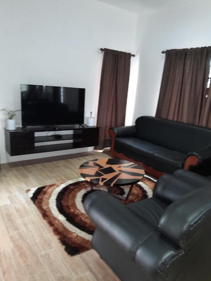 Samayra'S Apartment 楠迪 外观 照片